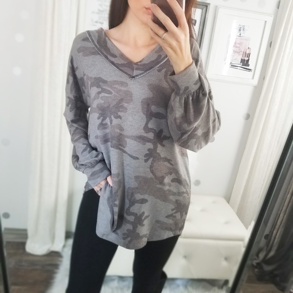 Last1️⃣Brigade Charcoal Camo Top Raw Edge Detail - Picture 3 of 9